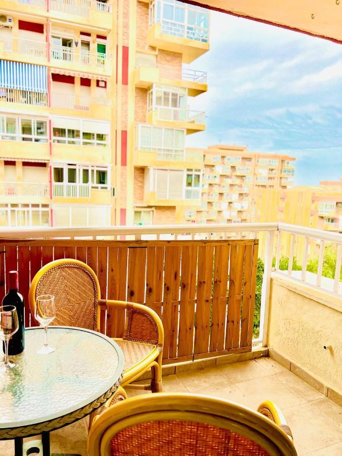 Studio Touristique Iris Apartamento Benalmádena Exterior foto