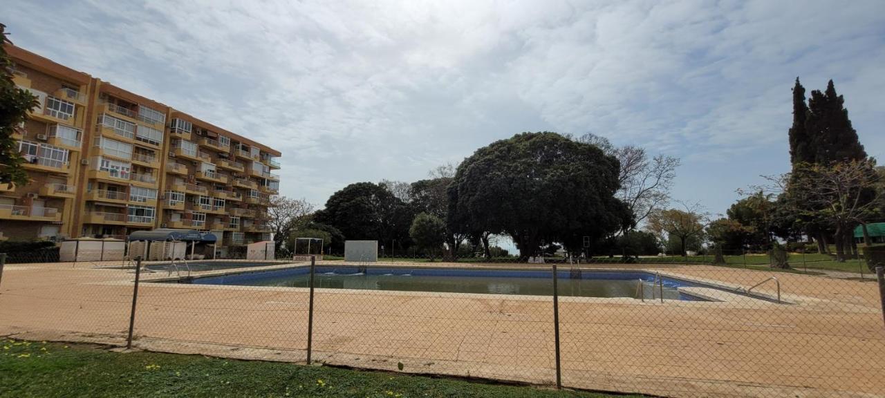 Studio Touristique Iris Apartamento Benalmádena Exterior foto
