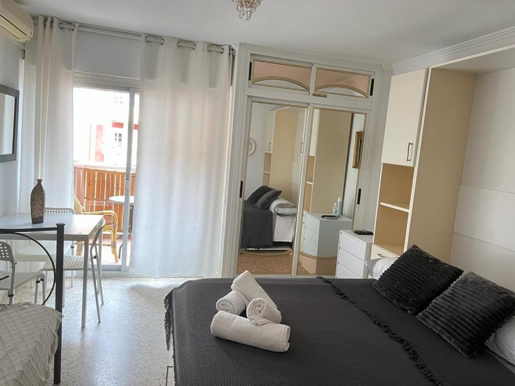 Studio Touristique Iris Apartamento Benalmádena Exterior foto